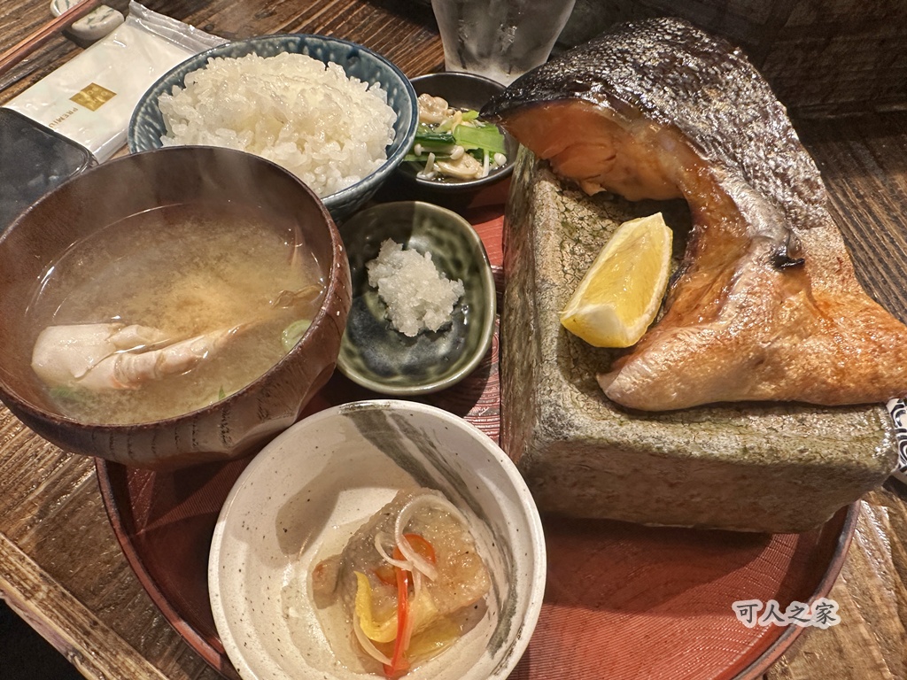 九州美食,創意料理,努努雞,和牛,布丁,拉麵,日本美食,烤香菇,燒咖哩,燒肉,福岡必吃,福岡旅遊,福岡美食,福岡餐廳,糸島美食,釜飯,預約制餐廳,麵包