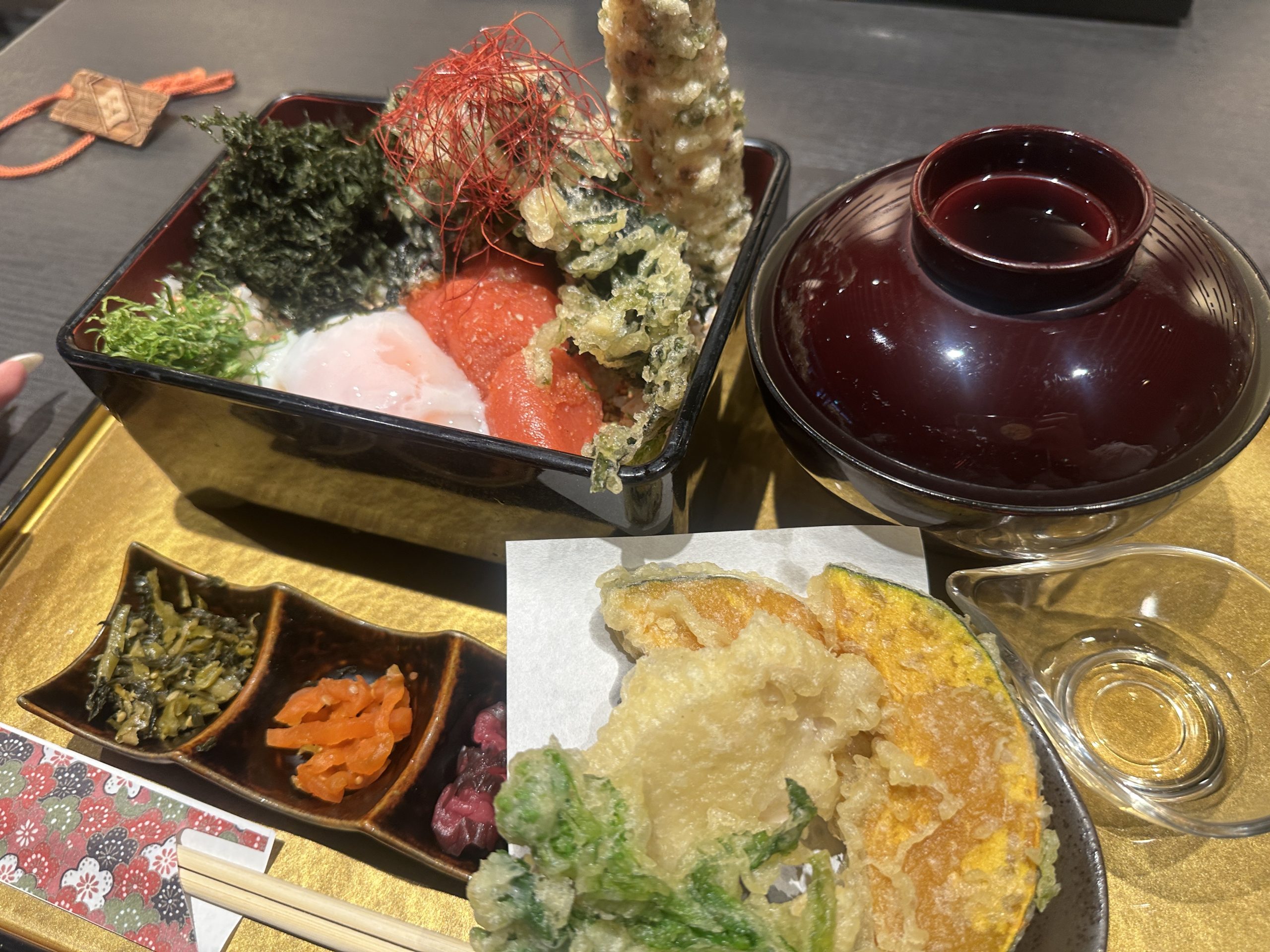 九州美食,創意料理,努努雞,和牛,布丁,拉麵,日本美食,烤香菇,燒咖哩,燒肉,福岡必吃,福岡旅遊,福岡美食,福岡餐廳,糸島美食,釜飯,預約制餐廳,麵包