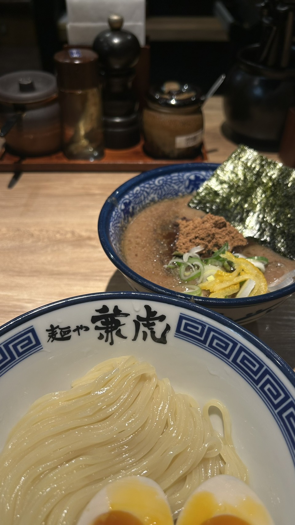 九州美食,創意料理,努努雞,和牛,布丁,拉麵,日本美食,烤香菇,燒咖哩,燒肉,福岡必吃,福岡旅遊,福岡美食,福岡餐廳,糸島美食,釜飯,預約制餐廳,麵包