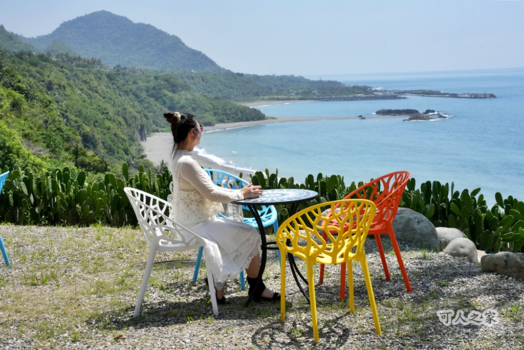 台東新景點【海邊有刺】仙人掌秘境海景第一排!眺望陸連島、悠閒喝咖啡超chill~ @可人之家 @可人之家
