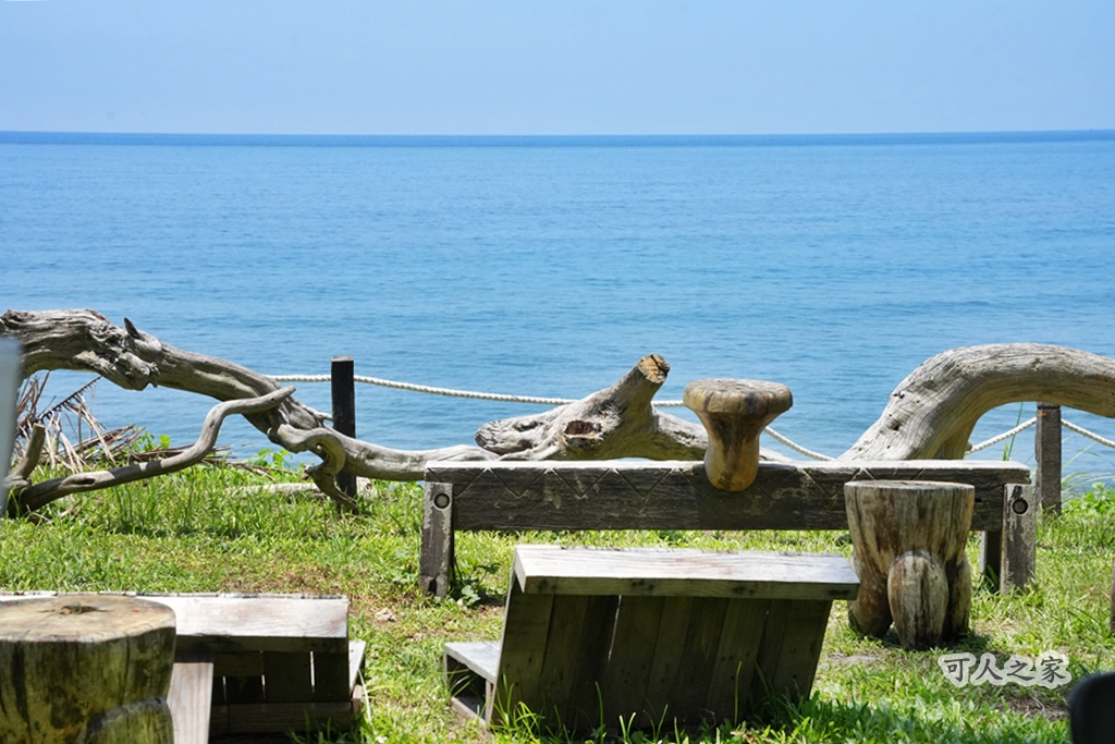 南洋風咖啡廳,台東咖啡廳,台東必去,台東旅遊,台東景點,台東海景咖啡,台東秘境,台東親子景點,台東豪華露營,太平洋海景,拉法鋼琴咖啡屋,東河咖啡,東河景點,海邊吊床
