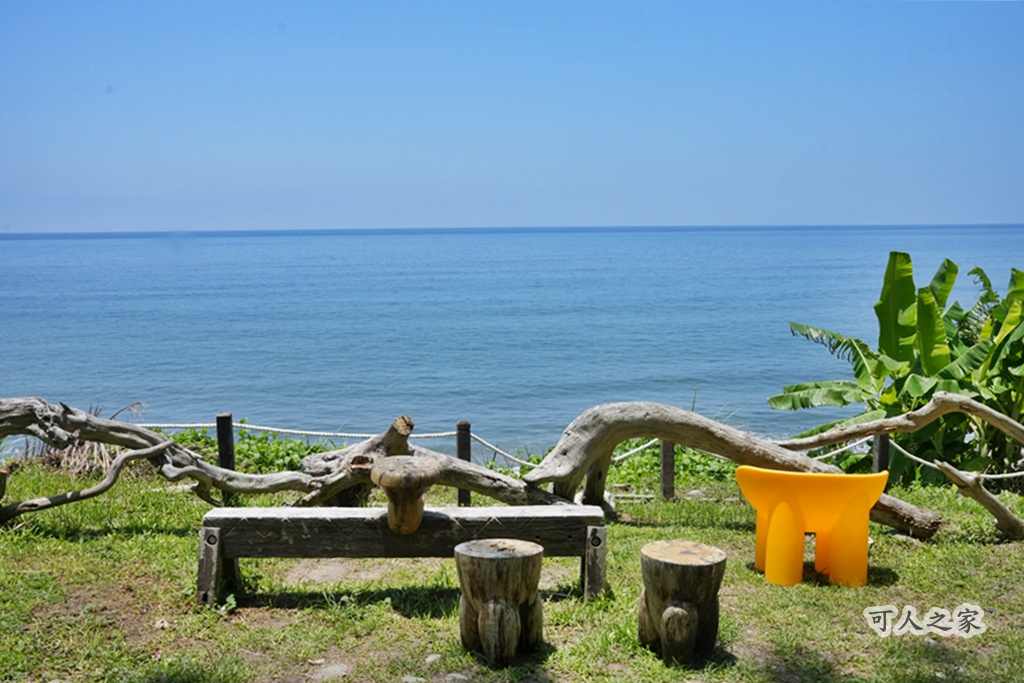 南洋風咖啡廳,台東咖啡廳,台東必去,台東旅遊,台東景點,台東海景咖啡,台東秘境,台東親子景點,台東豪華露營,太平洋海景,拉法鋼琴咖啡屋,東河咖啡,東河景點,海邊吊床