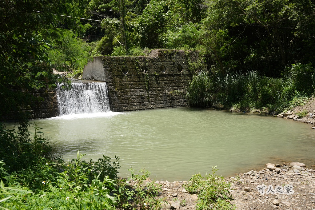 O型步道,嘉義旅遊,嘉義秘境,嘉義阿里山,夏日消暑,天然山泉,屯阿巴娜步道,戲水景點,旅遊攻略.,森林浴,水火同源,瀑布推薦,瀑布秘境,珈雅瑪瀑布,翡翠溪谷,茶山村,避暑勝地,開車直達,阿里山景點