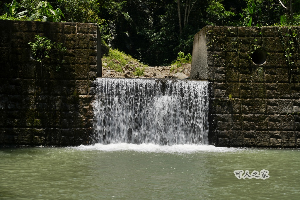 O型步道,嘉義旅遊,嘉義秘境,嘉義阿里山,夏日消暑,天然山泉,屯阿巴娜步道,戲水景點,旅遊攻略.,森林浴,水火同源,瀑布推薦,瀑布秘境,珈雅瑪瀑布,翡翠溪谷,茶山村,避暑勝地,開車直達,阿里山景點
