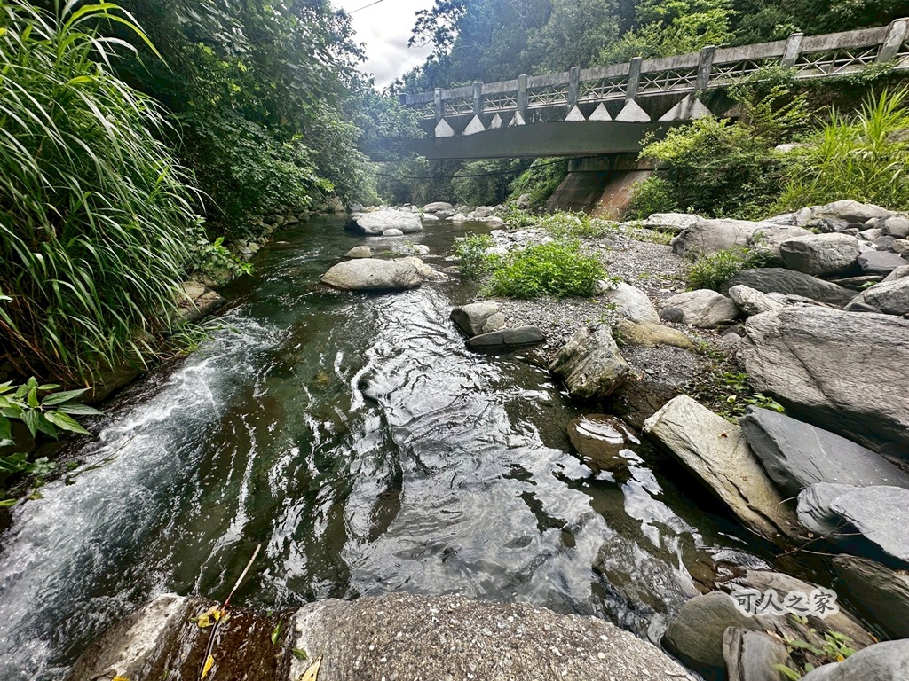 台東在地景點,台東旅遊,台東消暑景點,台東玩水景點,台東秘境,台東秘境推薦,延平蝴蝶谷,延平鄉秘境,戶外活動,放鬆景點,桃源村蝴蝶谷秘境,溪邊玩水,私房景點,自然景觀,親子旅遊