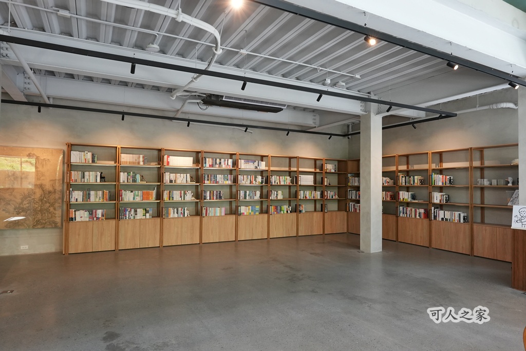 Adam bookstore,ig打卡景點,亞當書店,假日去處,南投魚池,咖啡廳推薦,寫真景點,文創商品,清水模建築,秘境咖啡廳,藝術展覽,親子景點,輕食咖啡,魚池景點