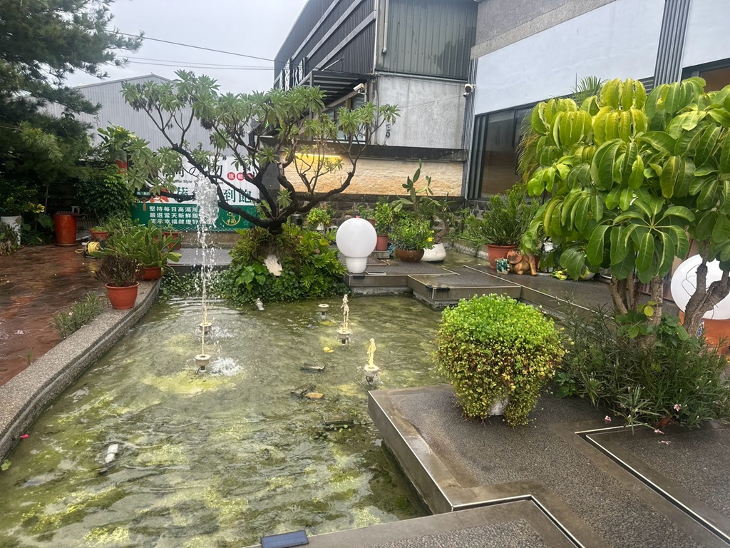 北斗~萬八鍋物,改為自助式取餐,新推出滷豬腳、麻辣鴨血、炸物 @可人之家 @可人之家