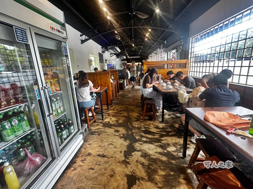宜蘭海鮮,小豪海鮮,平價海鮮,必吃海鮮,旅遊美食,櫻花蝦炒飯,脆皮魚,蒜泥板條蝦,軟殼蟹,隱藏菜單,頭城美食